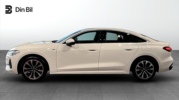 Audi A5 2 of 16