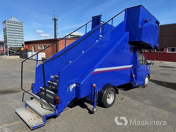 Ford Transit 4 of 5