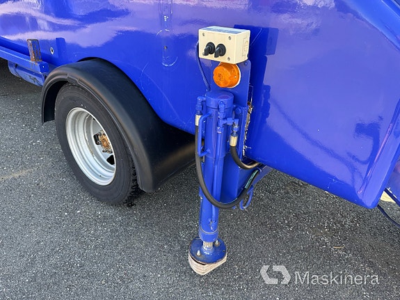 Ford Transit 10 of 11