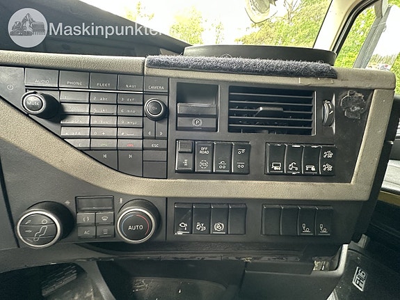 Volvo FH16 6*2 Flisbil med flisekipage 24 of 27