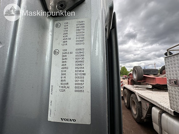 Volvo FH16 6*2 Flisbil med flisekipage 12 of 27