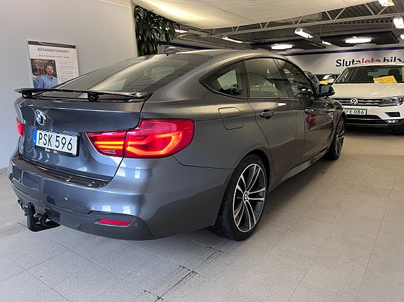 BMW 320d 10 of 30
