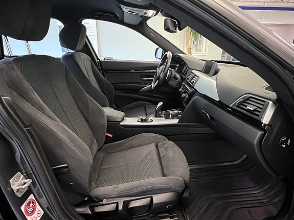BMW 320d 14 of 30