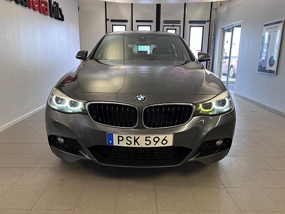 BMW 320d 3 of 30
