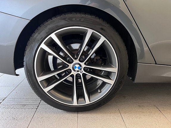 BMW 320d 29 of 30