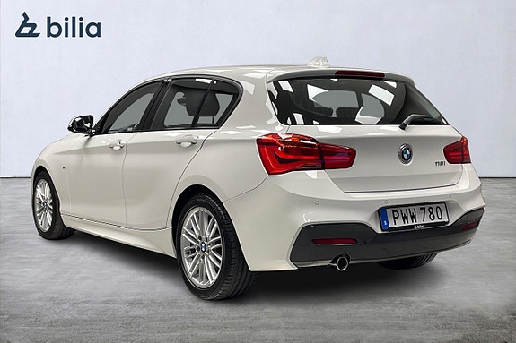 BMW 118i 5 of 5