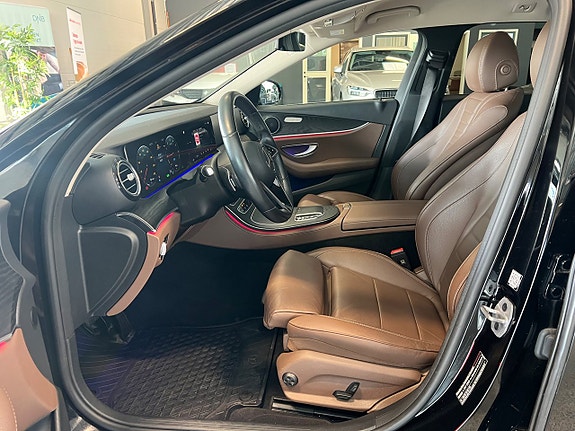 Mercedes-Benz E300 15 of 20