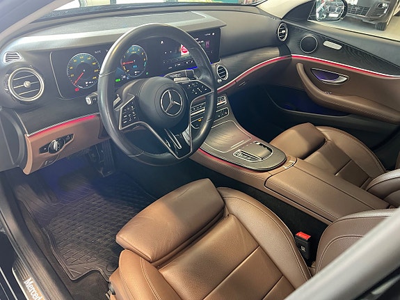 Mercedes-Benz E300 16 of 20