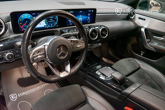 Mercedes-Benz CLA220 13 of 22