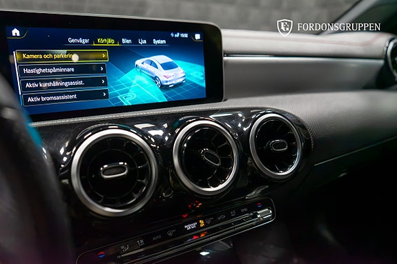 Mercedes-Benz CLA220 20 of 22