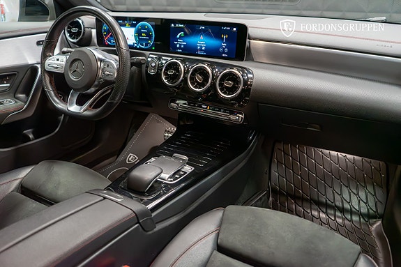 Mercedes-Benz CLA220 17 of 22