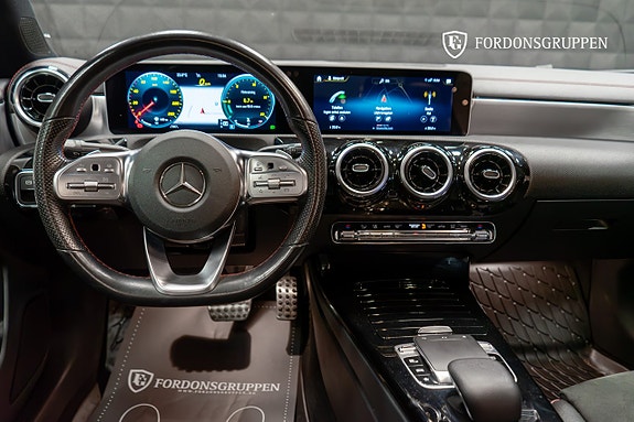 Mercedes-Benz CLA220 14 of 22