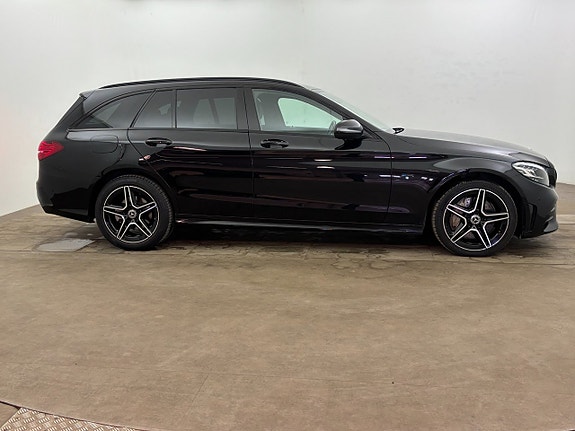 Mercedes-Benz C300 7 of 24