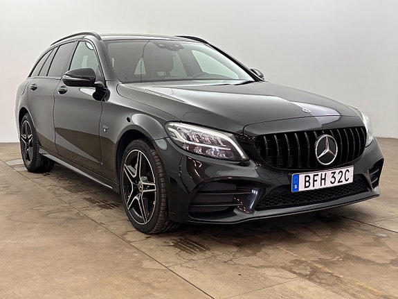 Mercedes-Benz C300 8 of 24
