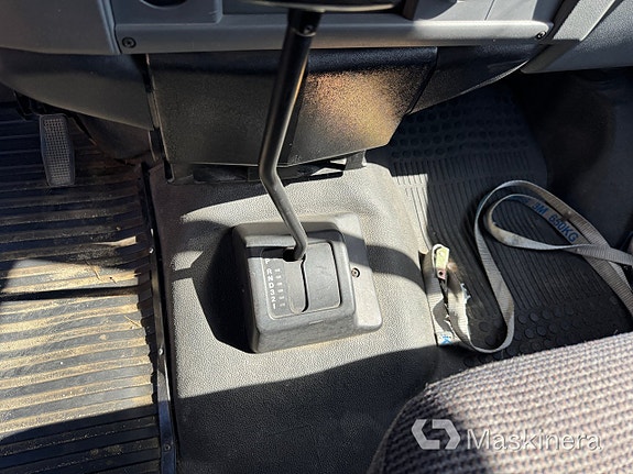Trappbil Ford Transit TFGBHL 17 of 27