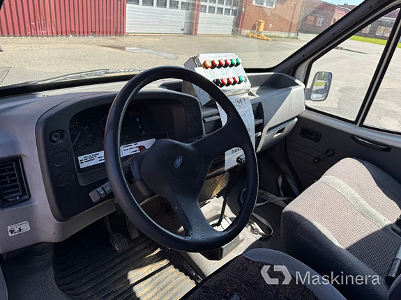 Trappbil Ford Transit TFGBHL 11 of 27