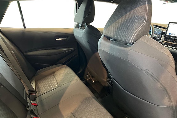 Toyota Corolla 8 of 20