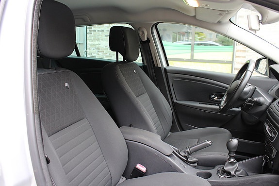 Renault Megane 22 of 30