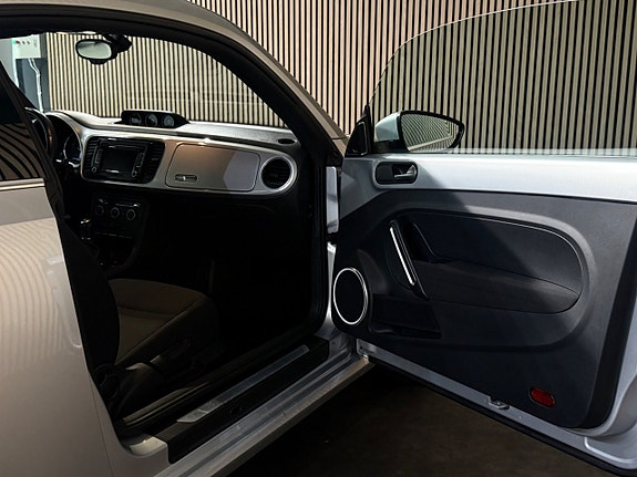 Volkswagen Beetle 25 of 27