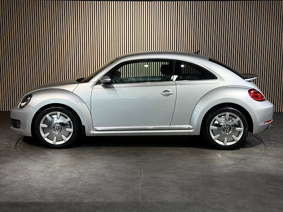 Volkswagen Beetle 2 of 27