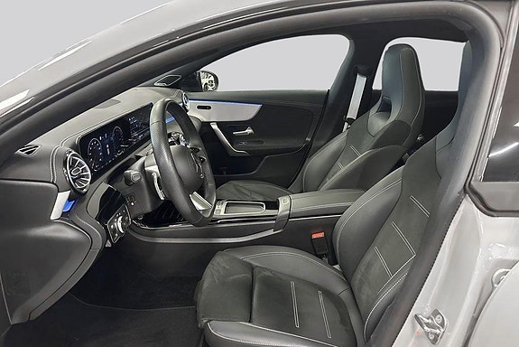 Mercedes-Benz CLA250 e 8 of 19