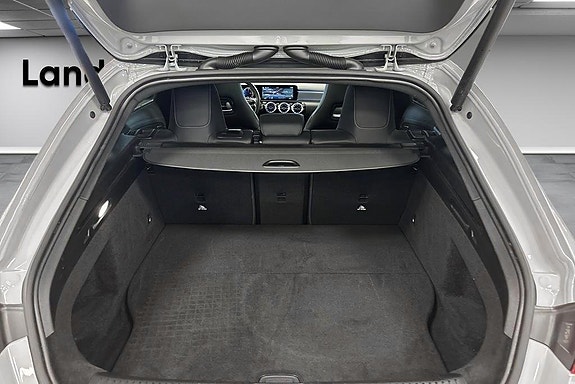 Mercedes-Benz CLA250 e 15 of 19