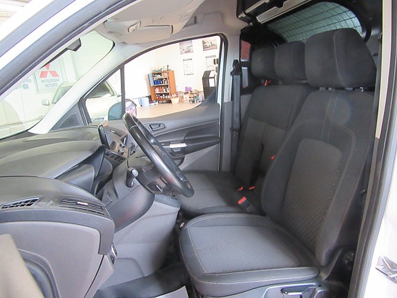 Ford Transit Connect 3 of 5