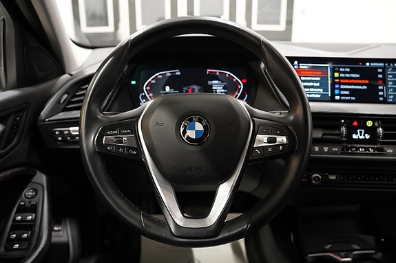 BMW 118i 12 of 24