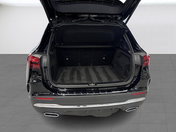 Mercedes-Benz GLA250 e 11 of 19