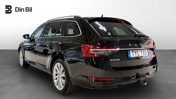 Skoda Superb 3 of 5