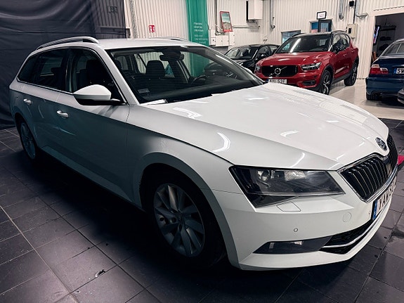 Skoda Superb 4 of 5