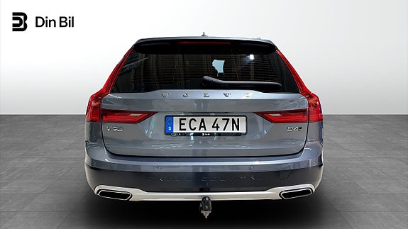 Volvo V90 Cross Country 5 of 5