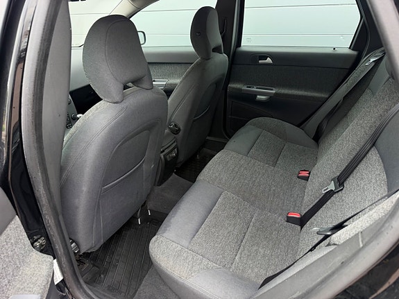 Volvo V50 9 of 10