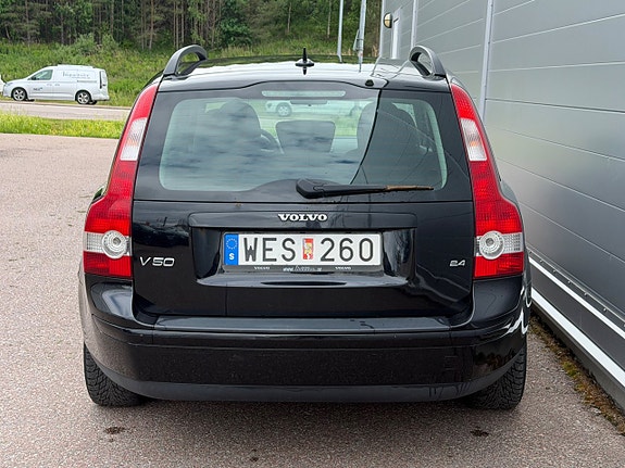 Volvo V50 5 of 5