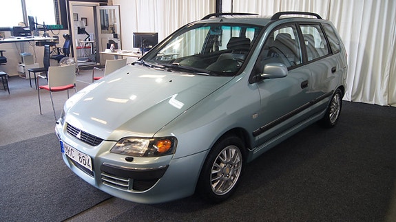 Mitsubishi Space Star 4 of 5
