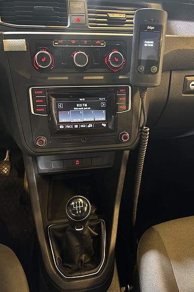 Volkswagen Caddy 13 of 23