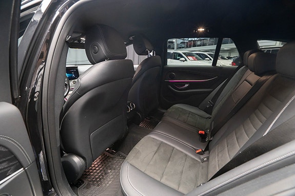 Mercedes-Benz E300 de 19 of 24