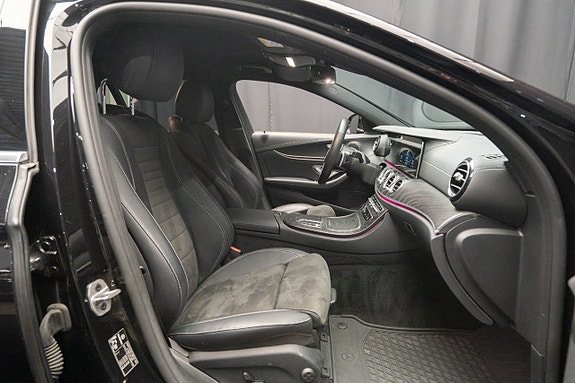 Mercedes-Benz E300 de 18 of 24