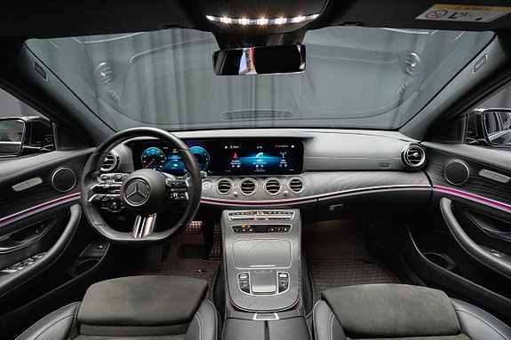 Mercedes-Benz E300 de 12 of 24