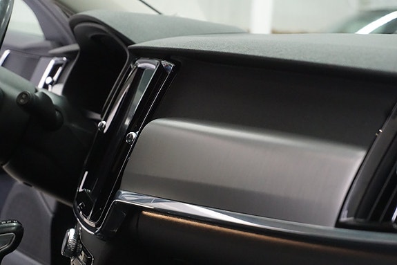 Volvo V90 27 of 29