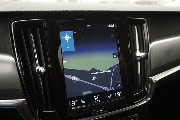 Volvo V90 17 of 29