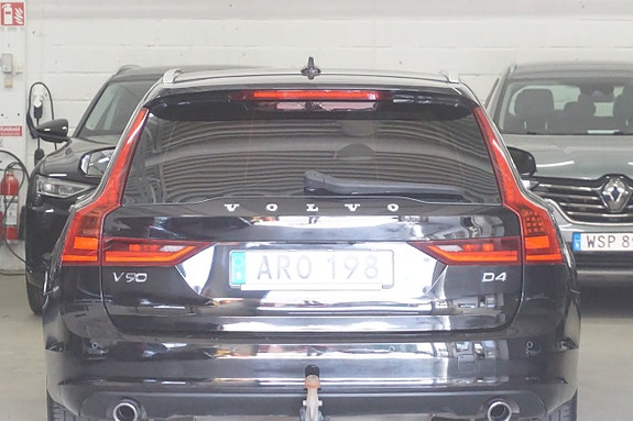Volvo V90 8 of 29
