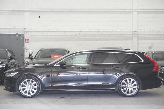 Volvo V90 2 of 29