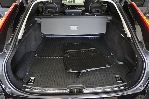 Volvo V90 22 of 29
