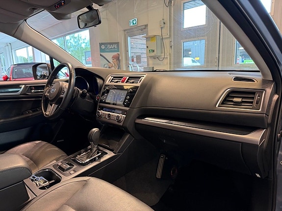 Subaru Outback 9 of 29