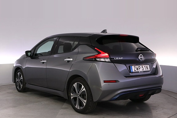 Nissan Leaf 4 of 5