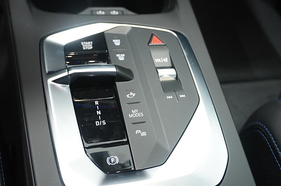BMW 120 12 of 18