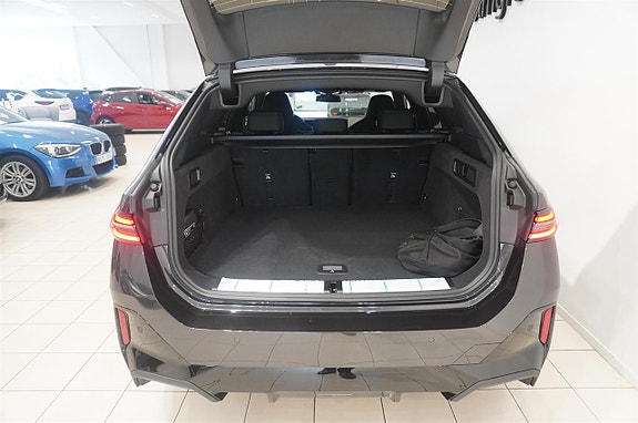 BMW 550e 8 of 11