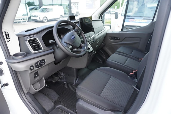 Ford Transit 2 of 5