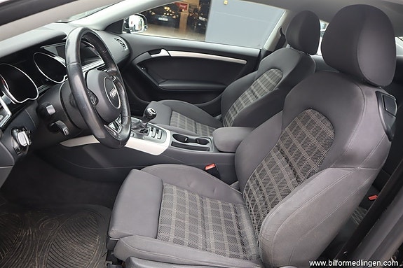 Audi A5 4 of 5